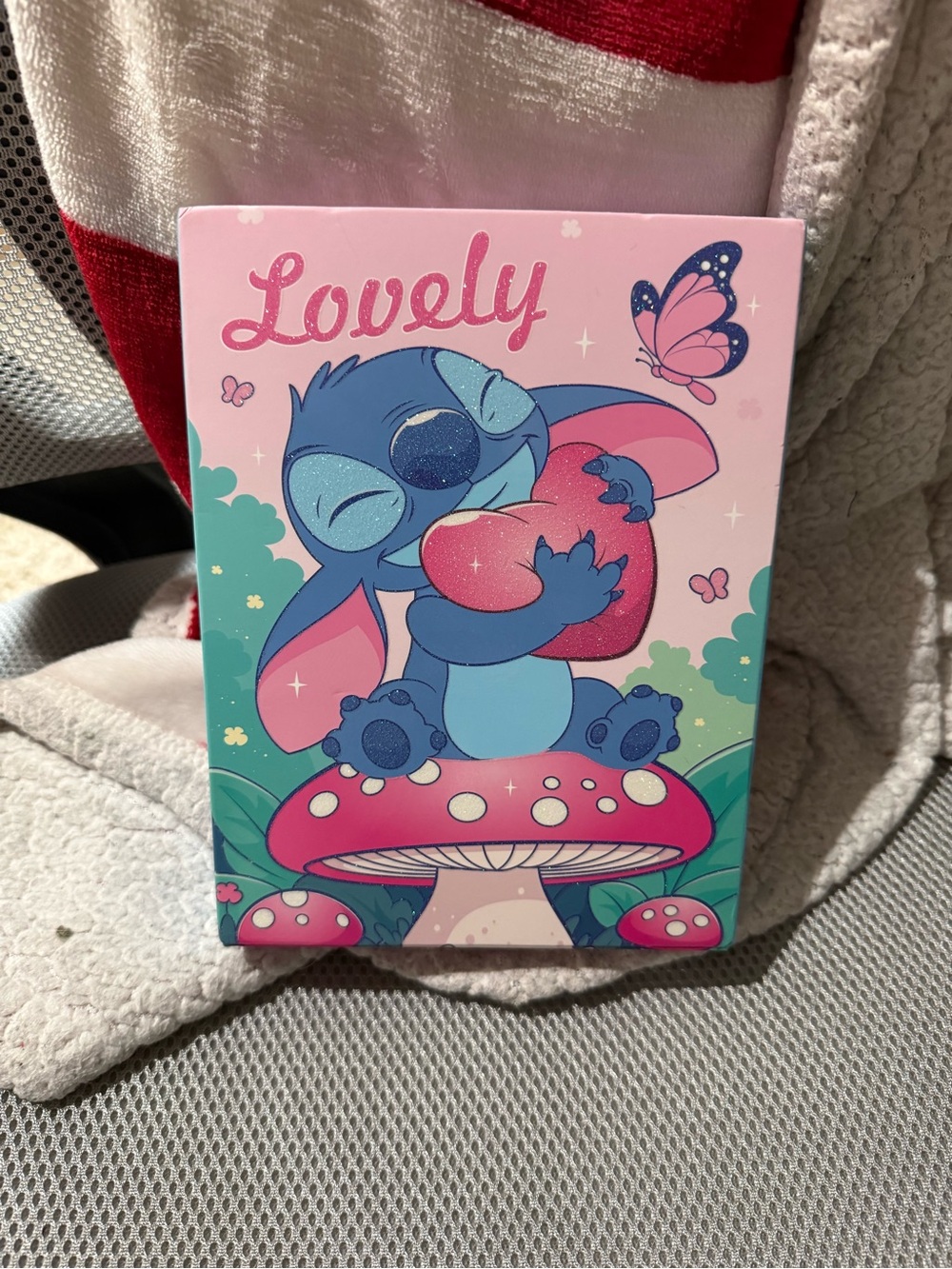 Lovely Stitch makeup palette - Pink & Blue